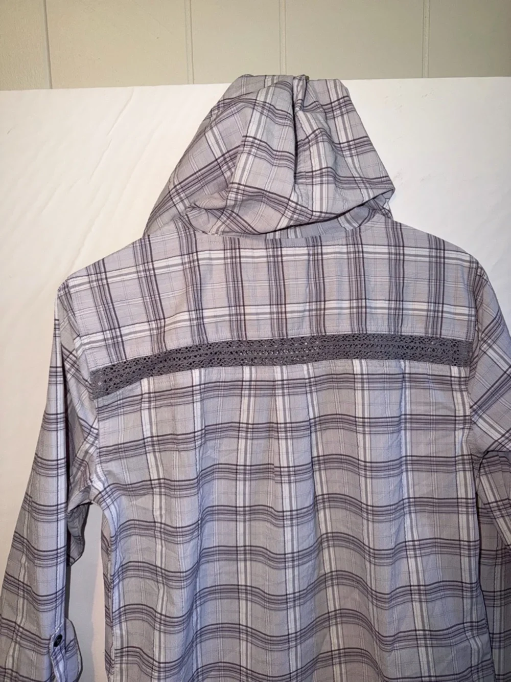 Prana sun shade button down top size small - Picture 7 of 8